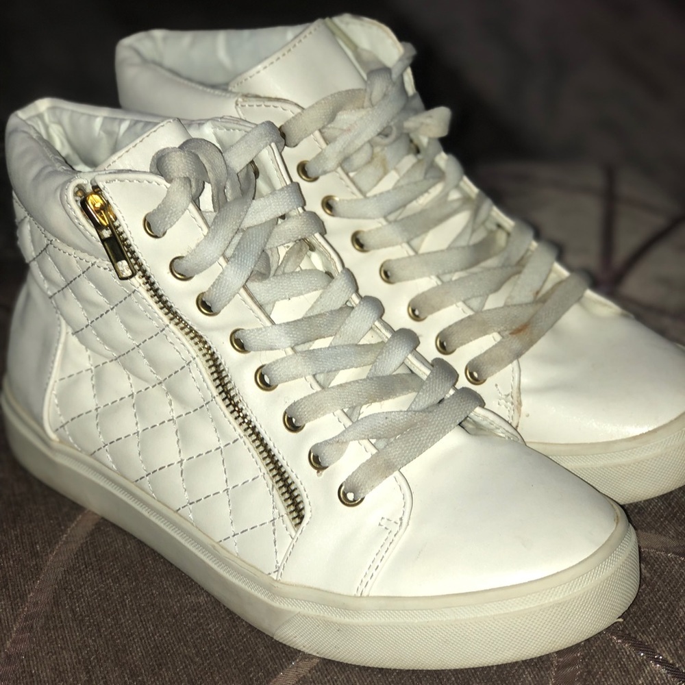 ⚜️ WHITE HIGH TOP WOMEN’S SNEAKERS ⚜️